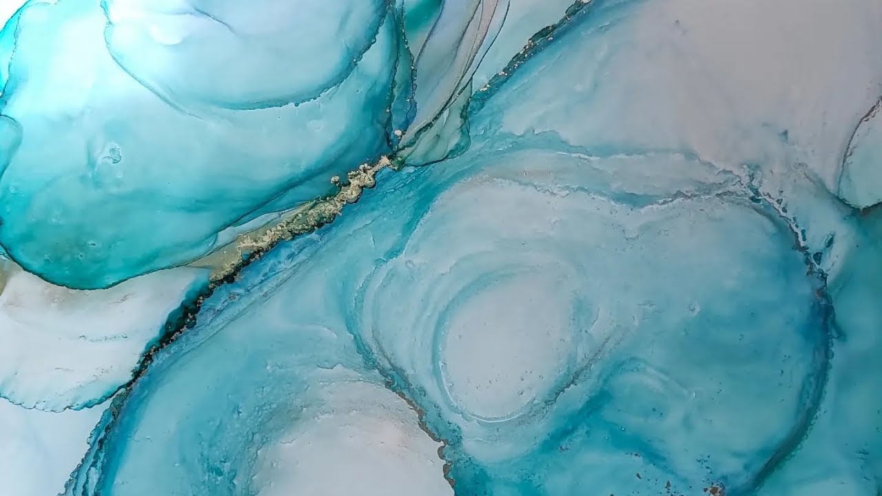 Pintando con alcohol isoprop&iacute;lico y un secador de pelo en una loza de cer&aacute;mica| Dileidy Naturalista