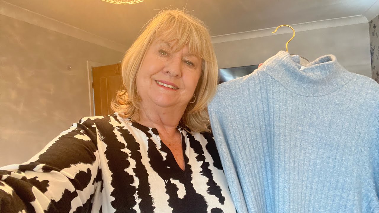 Marks & Spencer’s & Next plus size haul size 18 over 50’s visit the largest M&S I have ever been