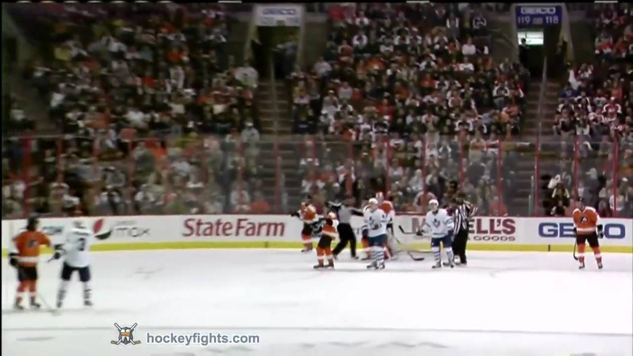 Dion Phaneuf vs Scott Hartnell Mar 7, 2010