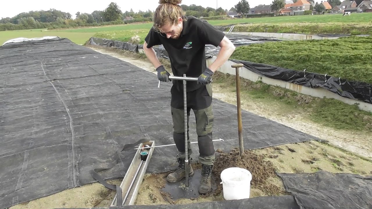 Taking silage sample