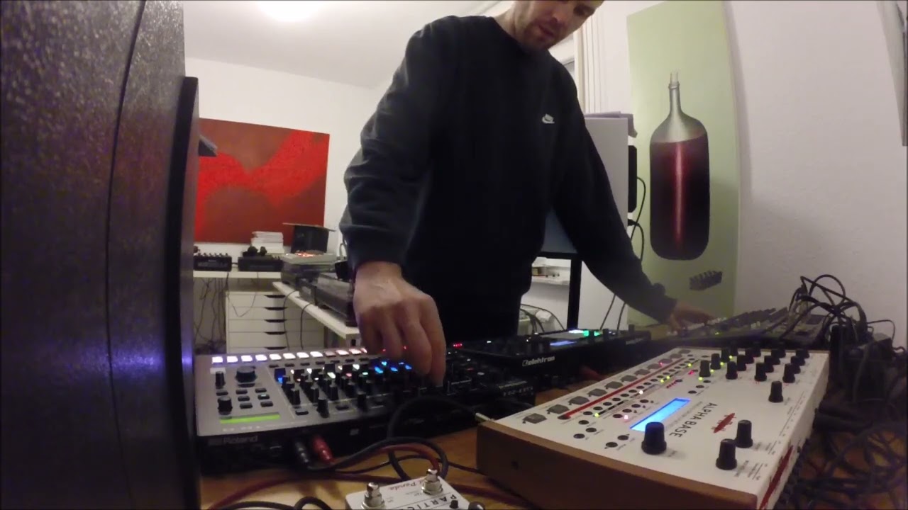 Mister Jay - LiveJam #04 - Analog [Micro, Deep, Minimal]