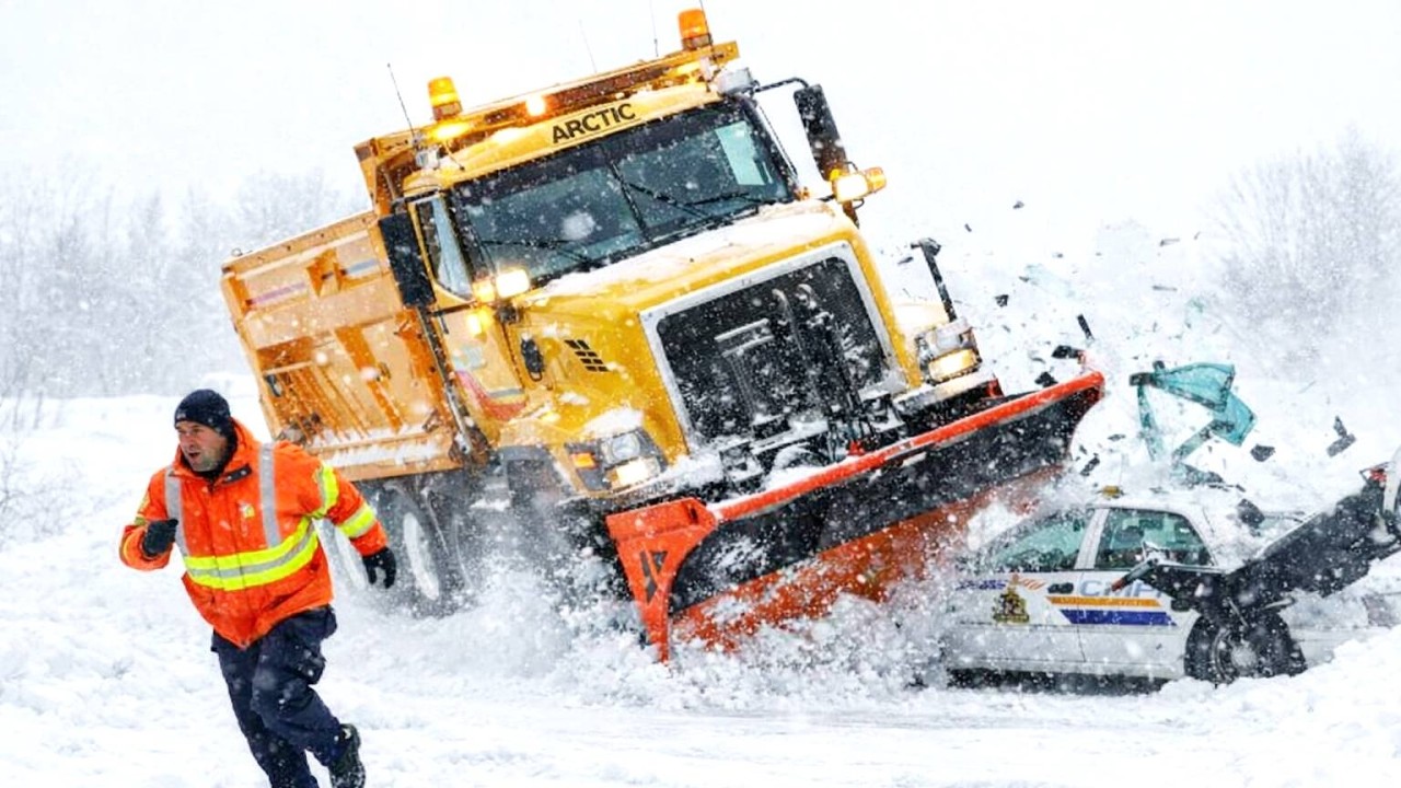 Extreme Snow Removal Machines & Smart Winter Technology | Green Technology