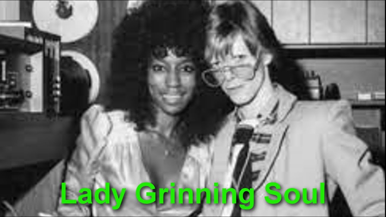 Analyzing Bowie: Lady Grinning Soul