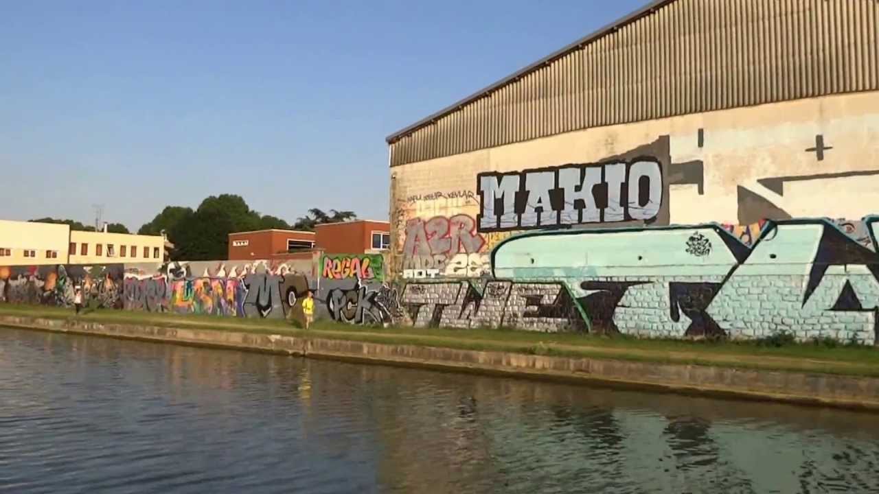 Remarkable Biking Routes of the Paris Region, Graffiti alley along Canal de l'Ourcq