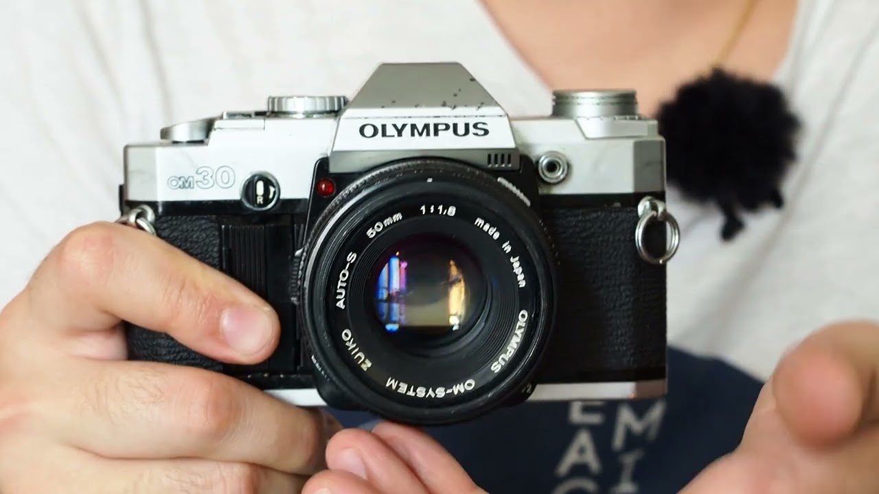 Olympus OM30 , una fotocamera super avanzata nascosta in una entrylevel!
