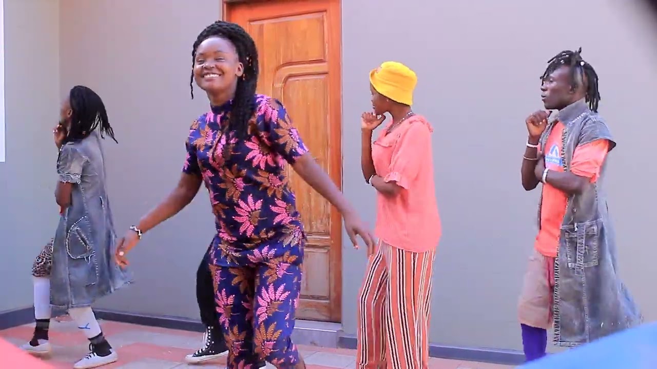 Queen love Song Kufikisika Official Video DirectorKelis 0748766701