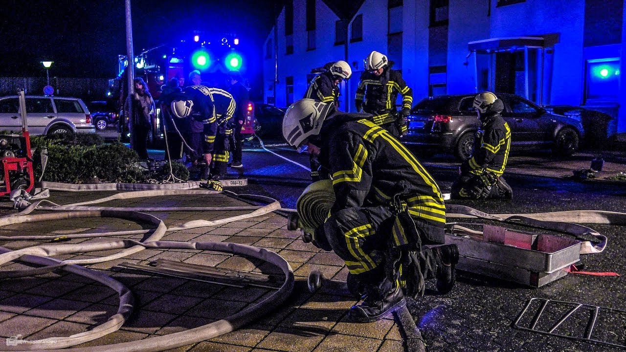 Zimmerbrand in Hennef-Geistingen; Alarmstufenerh&ouml;hung, Sirenenalarm