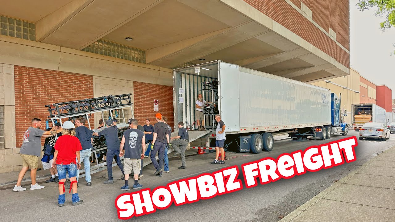 Deliverying Entertainment Freight ➕ Maneuvering Thru Down Knoxville ➕ Landstar Fuel Discount