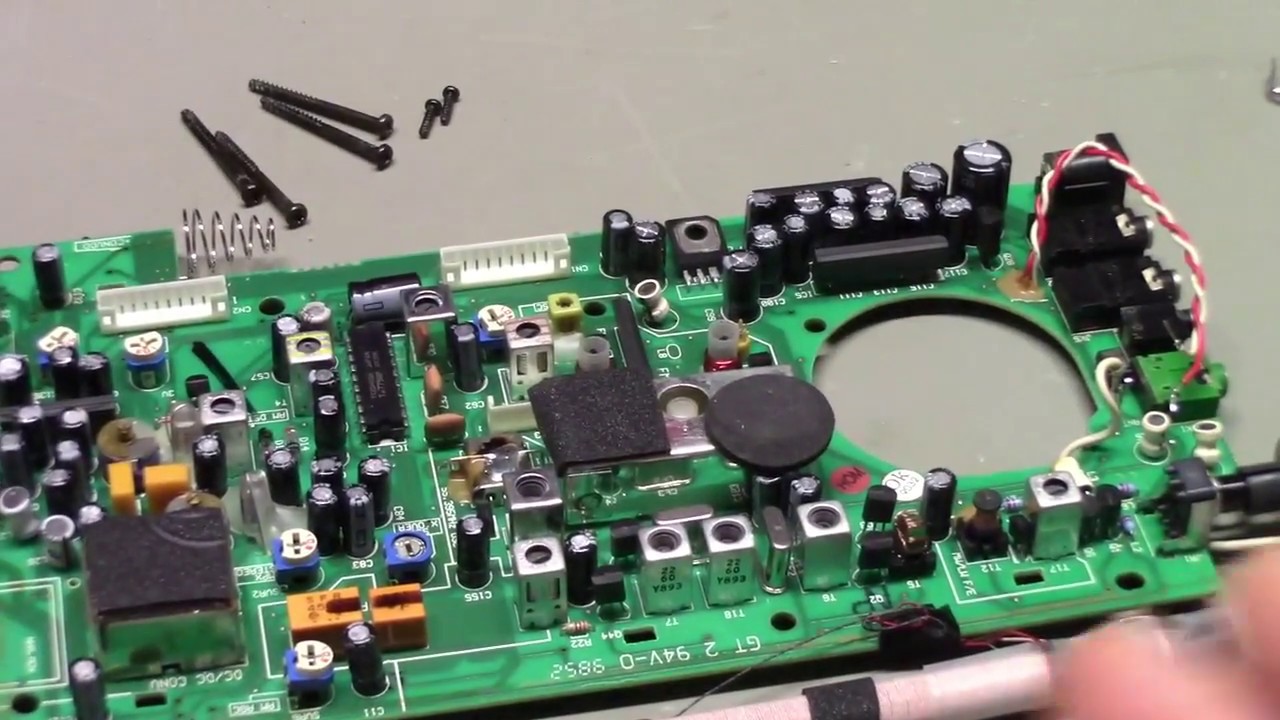 Realistic DX-398 receiver. Distorted audio repair, anti-cuffing mod and restoration.