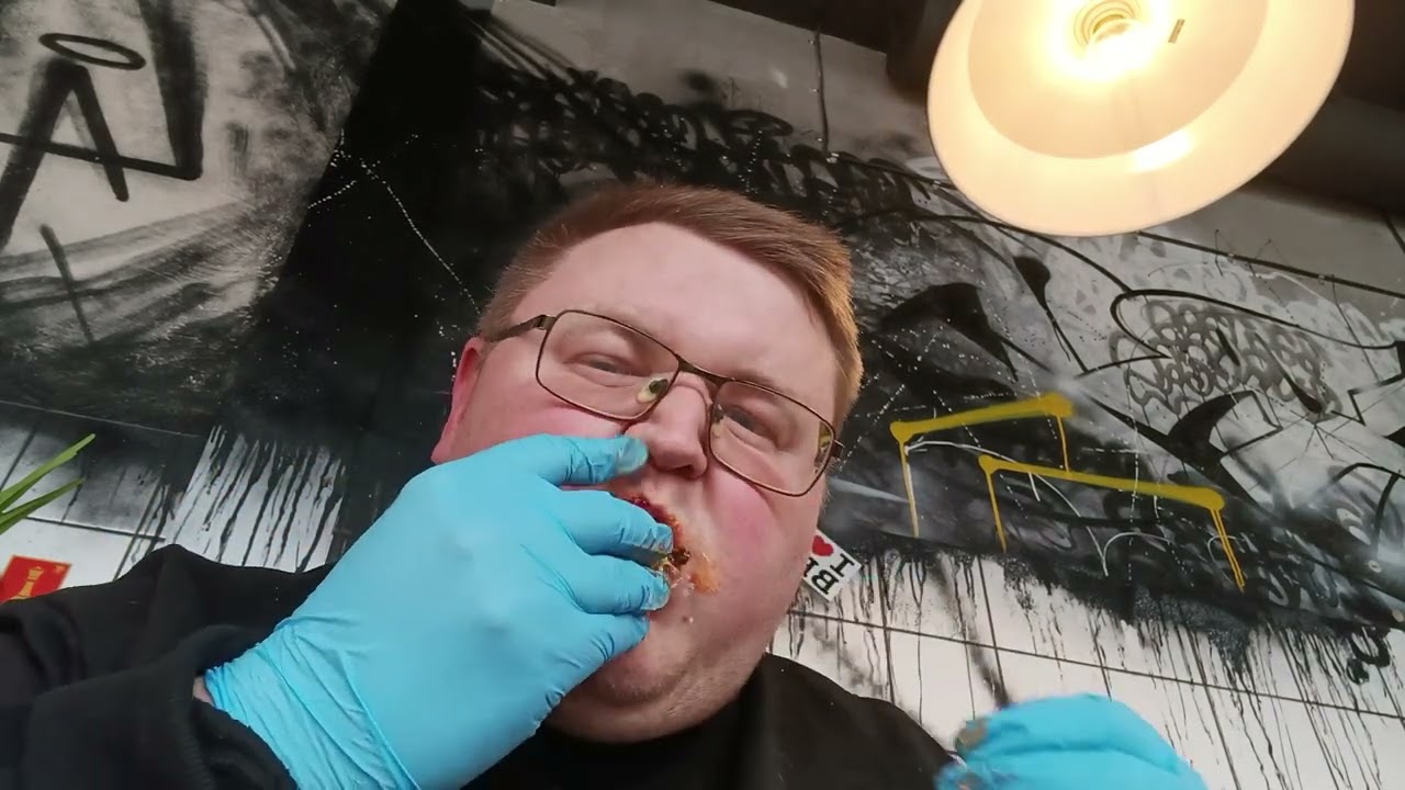 &Auml;ter v&auml;rldens starkaste burgare p&aring; bastard burgers
