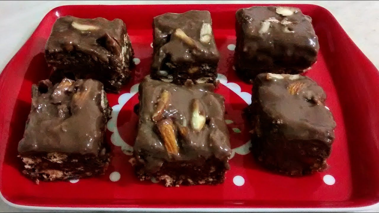 Chocolate fudge with Marie biscuits recipe. Christmas special recipe.