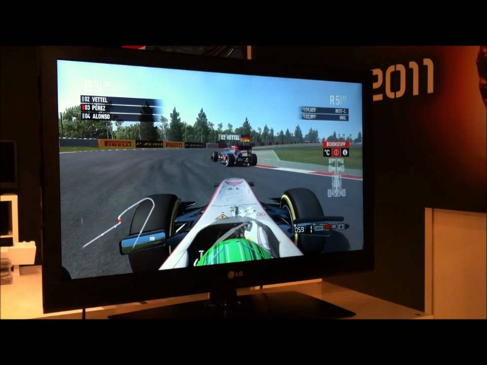 F1 2011 gameplay footage from Gamescom with pit stop