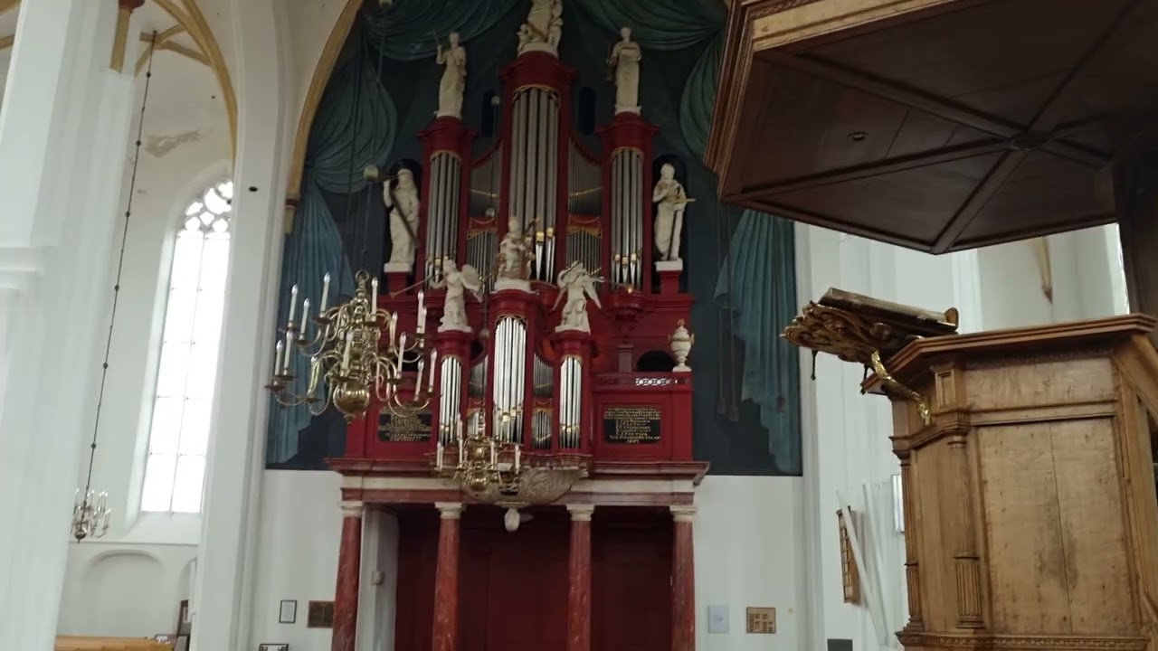 knol orgel in Hasselt..ik ben een koninklijk kind..solo euphonium. liep toevallig binnen.