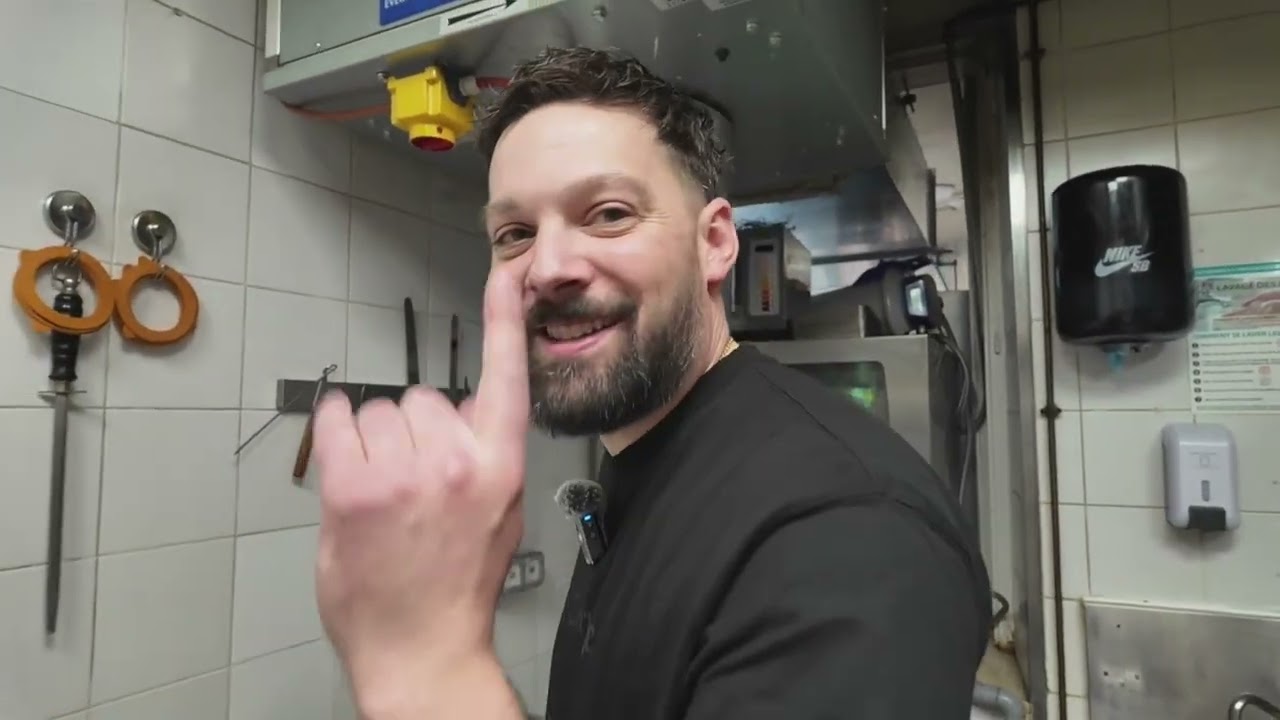 VOD : Je fais un service en solo !
