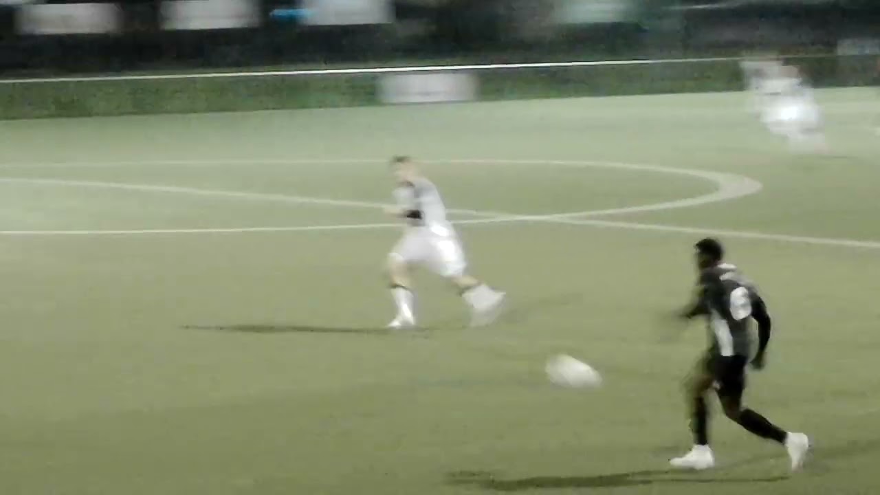 Highlights VfB Hilden 2 vs SSV Bergisch Born (28.11.2025)
