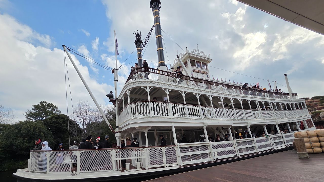 DAY 4 : Mark Twain Riverboar in Tokyo Disneyland - Part 3