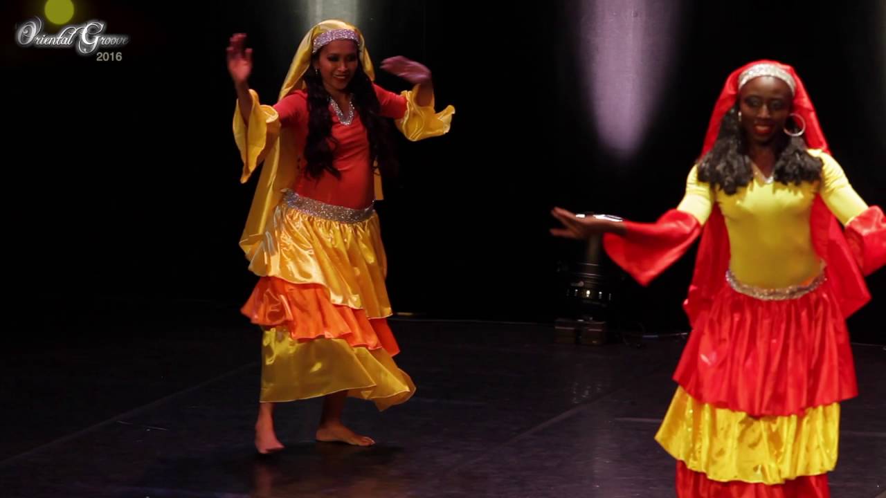 Danse orientale  Chorégraphie (El Hagalla/ chorégraphie Mahmoud Reda)