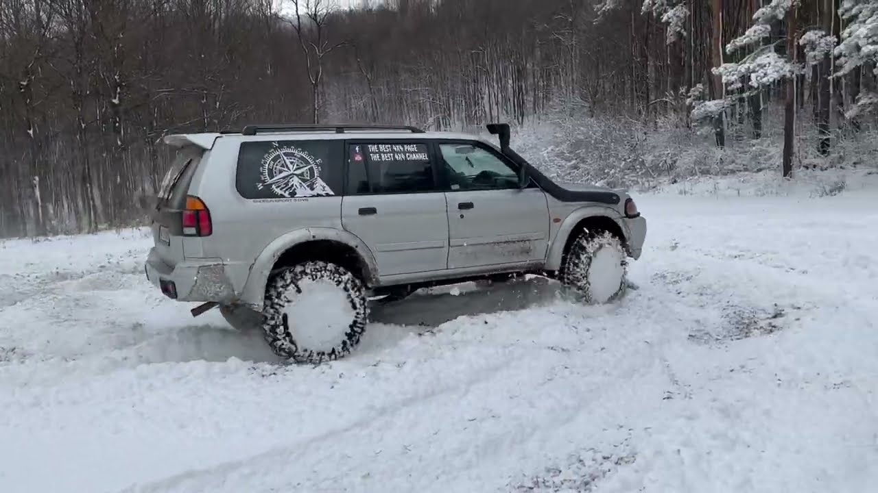 Mitsubishi Pajero Sport 3.0 V6 Hard Off Road in Snow
