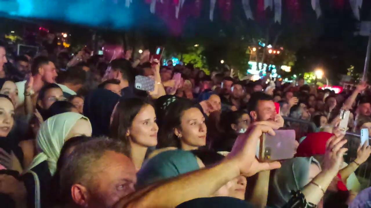 ERBAA BELEDİYESİ 30 AĞUSTOS ZAFER BAYRAMI KONSERLERİ ZARA KONSERİ 14  30 AĞUSTOS 2024