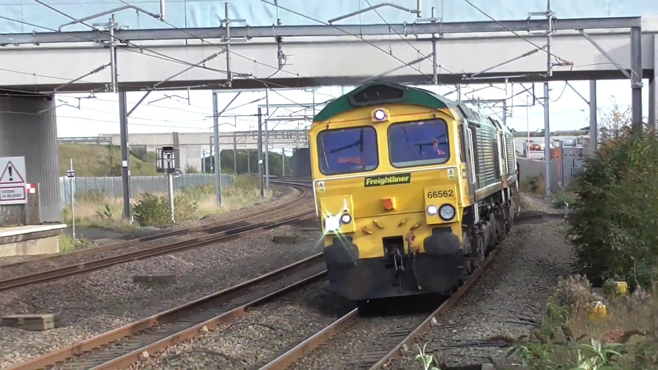 Trains at: Lichfield Trent Valley Station - October 2016 (#20)