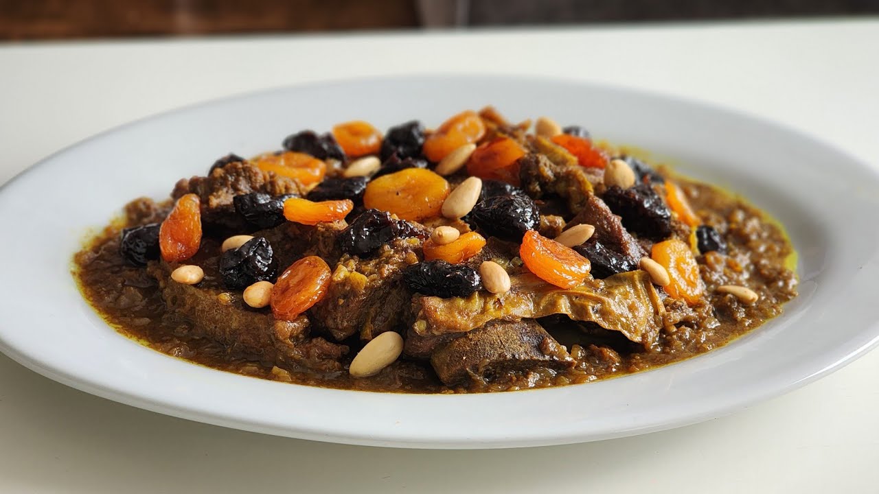 أسرار لحم بالبرقوق الفخم ✨ | دغميرة معلكة بحال ديال العرس“Moroccan Lamb with Prunes & Glossy Sauce”