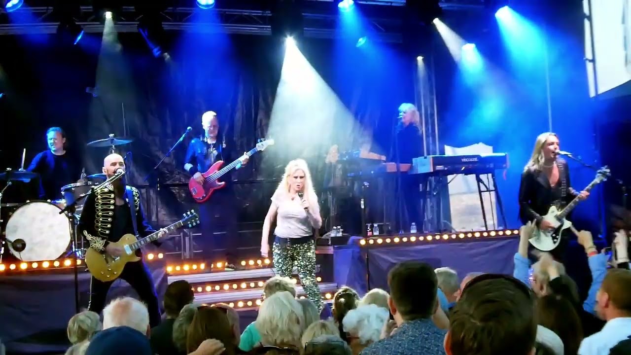 Taxa - Sanne Salomonsen & Electric Guitars - Hornbæk Havnefest 2023