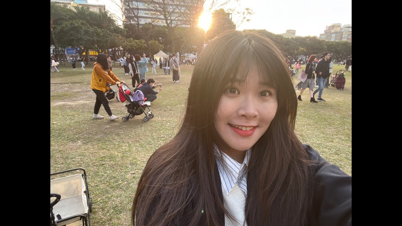 《台中勤美草悟道》街頭演唱中🎤
