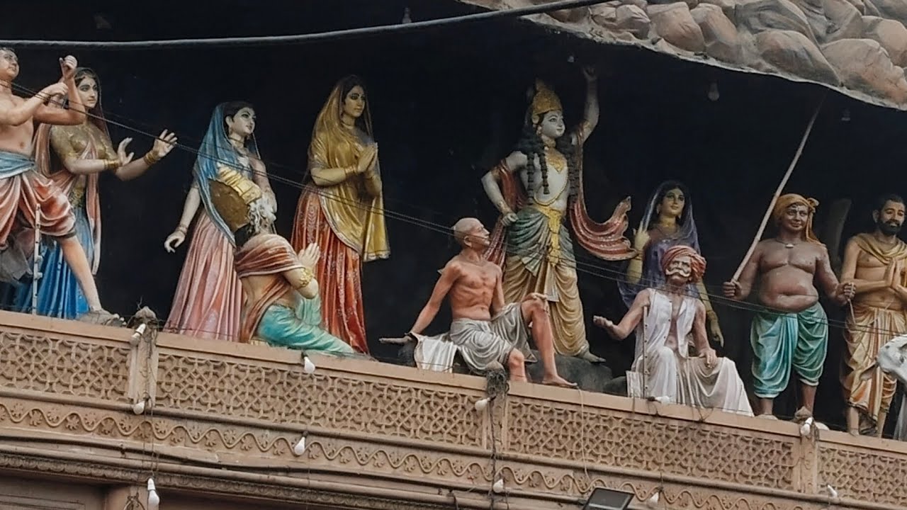 *गोवर्धन महाराज मंदिर के अद्भुत दर्शन*🌺 छोड़ कर मत जाना 🙏 नहीं देखा तो पछताओगे #😱😱