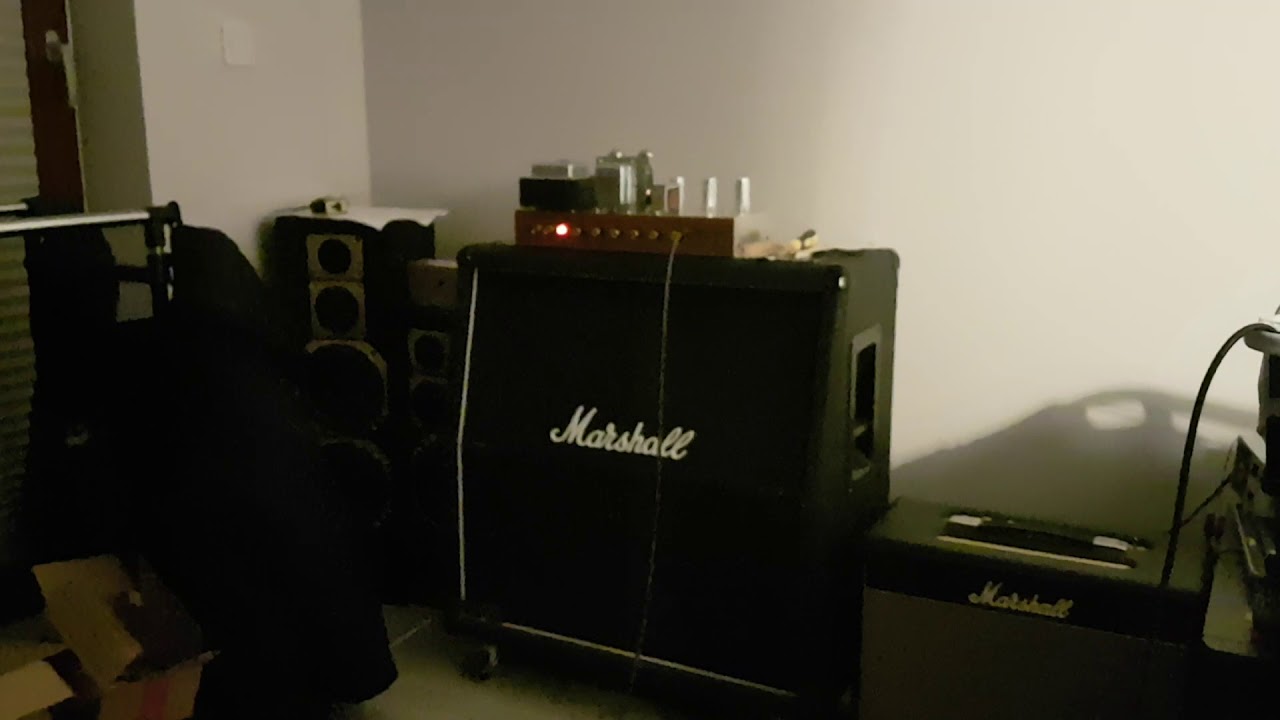 Some AC/DC riffs played on Marshall JTM50 copy