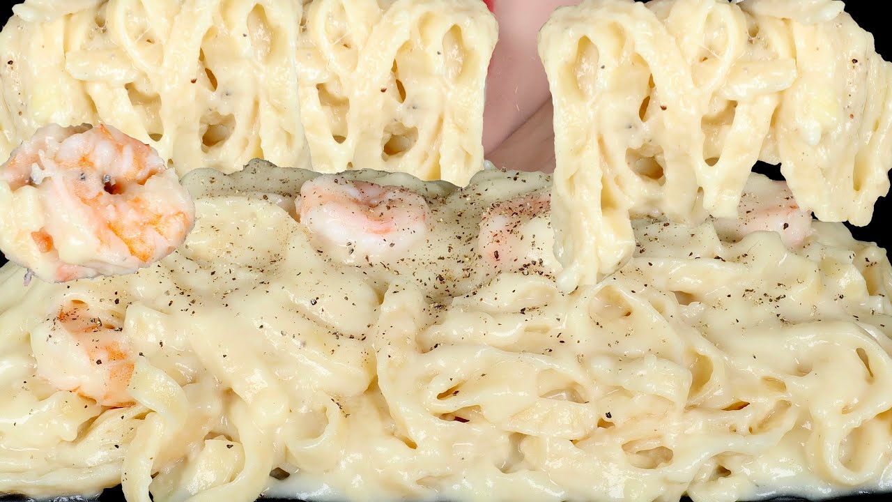 ASMR Shrimp Fettuccine Alfredo Pasta 알프레도 파스타 Mukbang Eating Sound