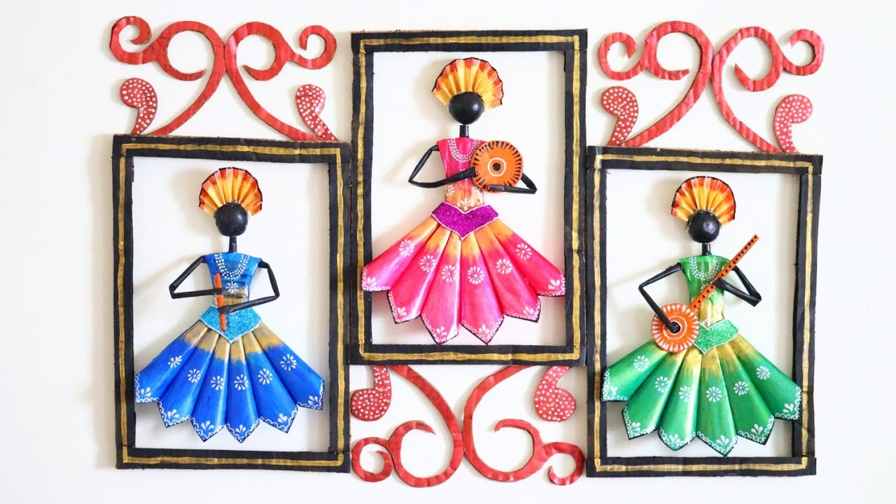 Best Out Of Waste | Unique Wall Hanging | Wall Decoration From Cardboard | Creative Craft By Punekar