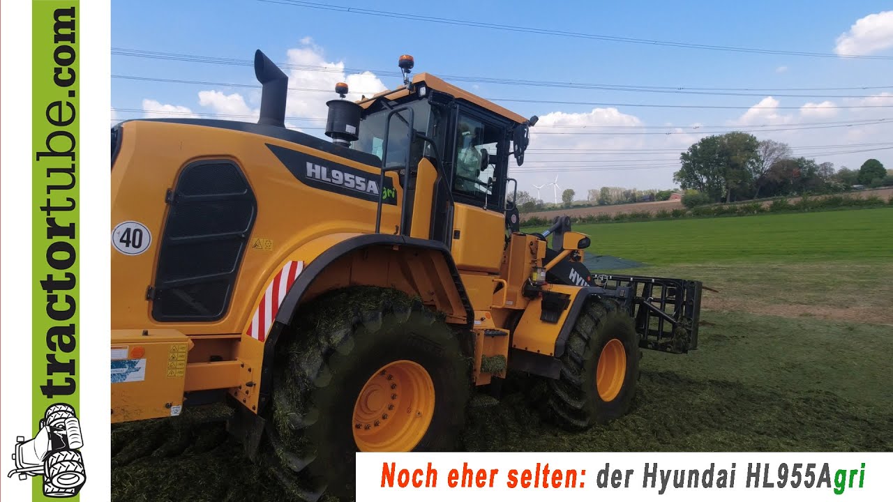 Mit Hyundai HL955 Agri auf dem Haufen - Grassilage festfahren - Vorstellung der Maschine