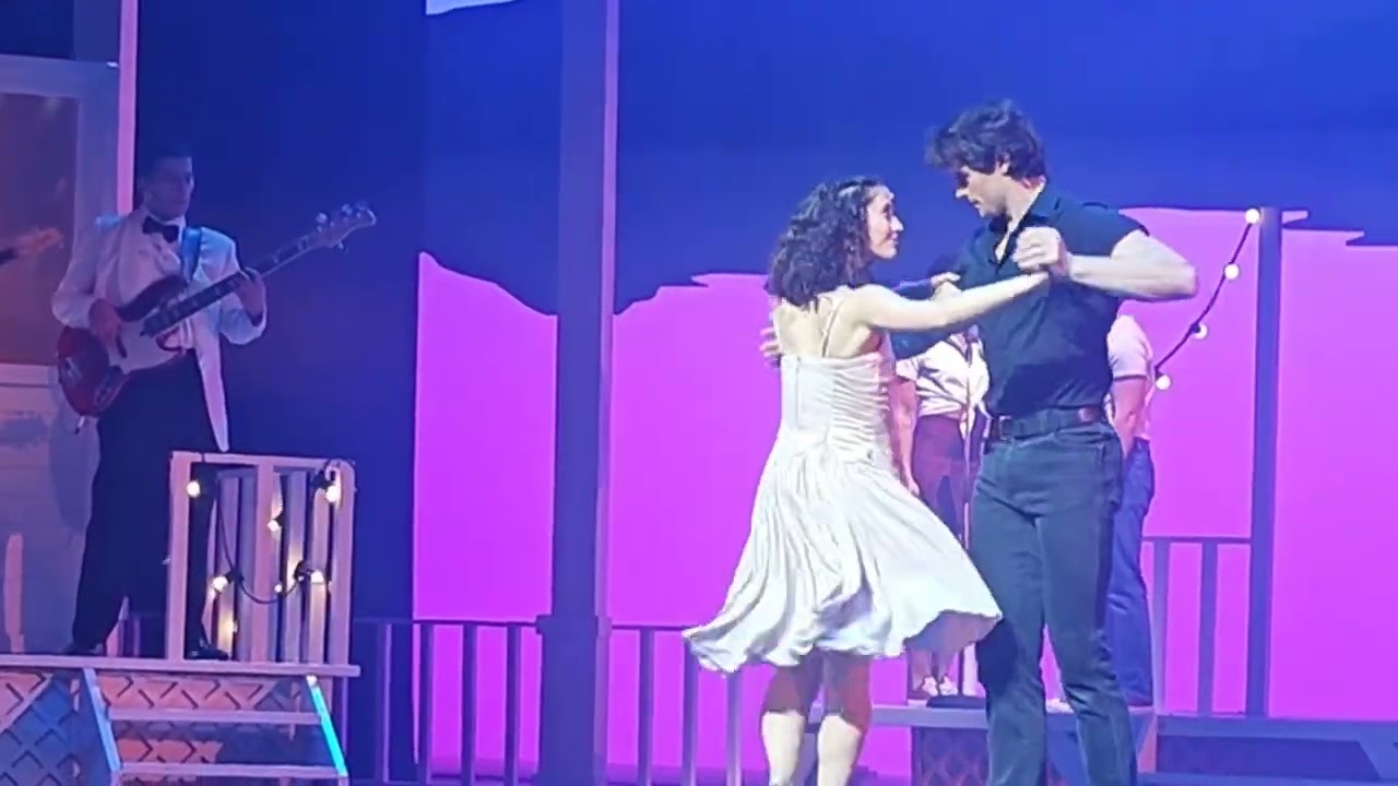 DIRTY DANCING, Comédie musicale -Time of my life- le porté ♥️ DOME DE PARIS, Palais des Sports 2024