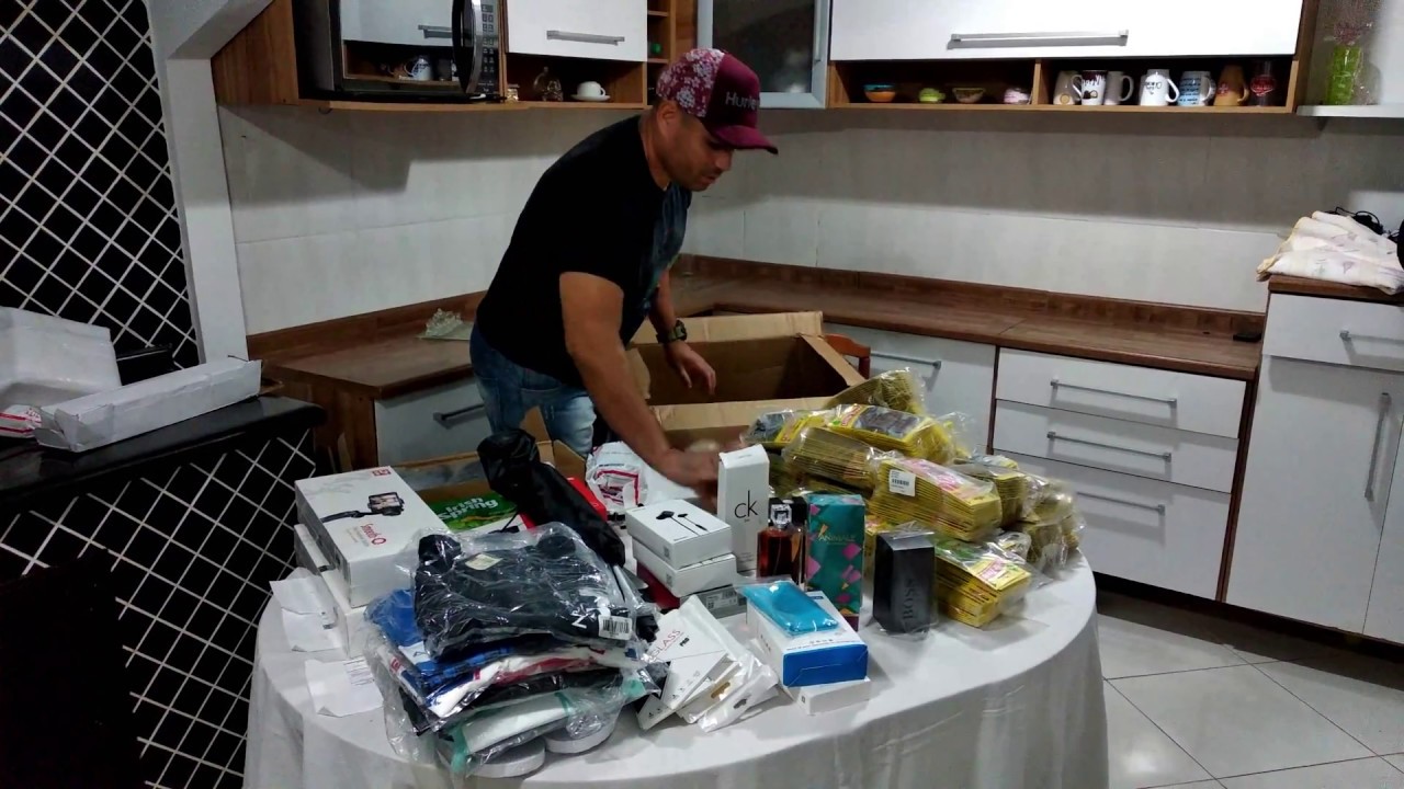 Melhor Importação UsCloser 54 libras, 1.718,00 taxa, Tênis, 984 Little Trees, Perfumes, Celulares...