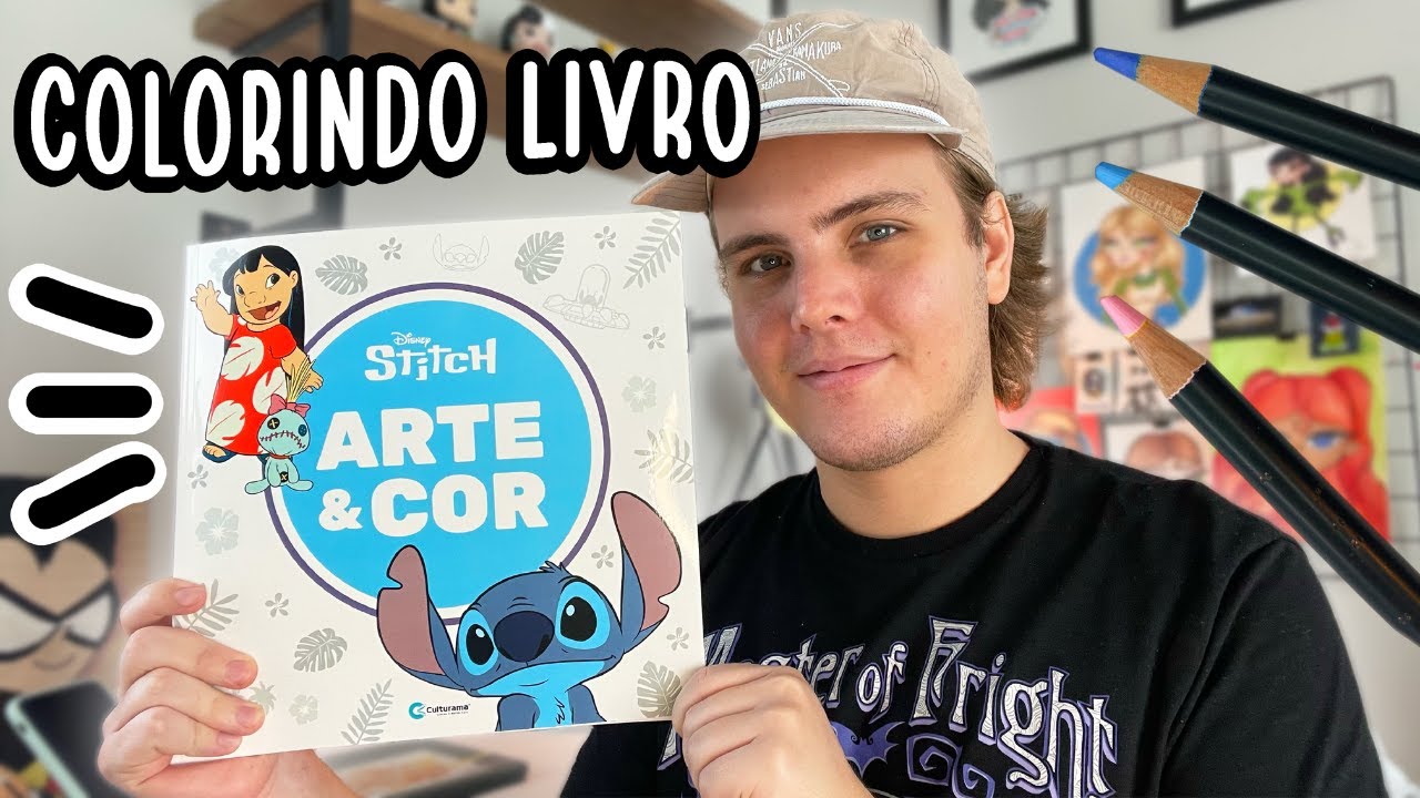 ARTISTA COLORINDO LIVRO DA DISNEY COM MATERIAIS PROFISSIONAIS DE DESENHO