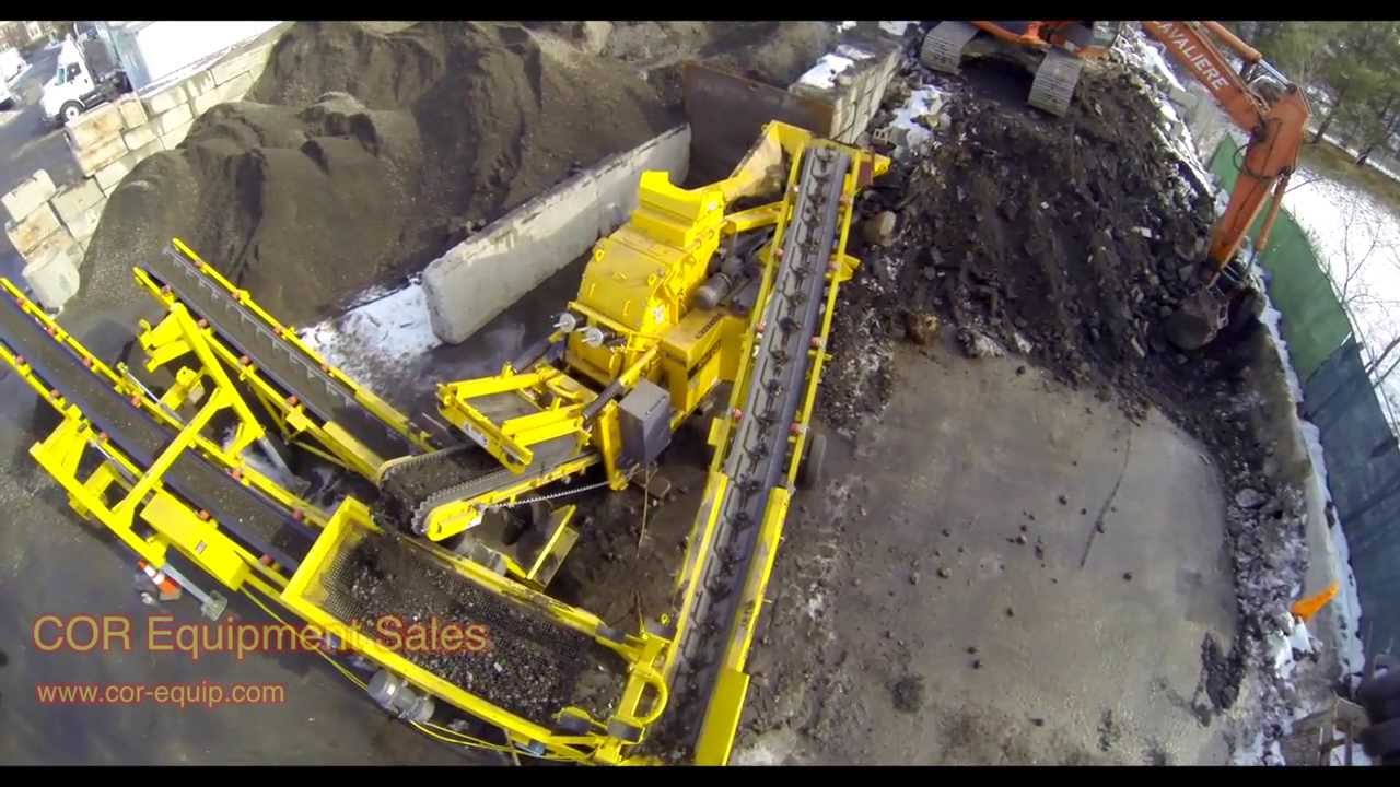 Rubble Master RM60 with CS2500 Screener