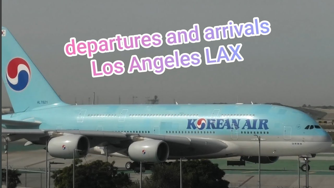 Departures and Arrivals Los Angeles LAX Airport Salidas y llegadas del aeropuerto de Los Ángeles LAX