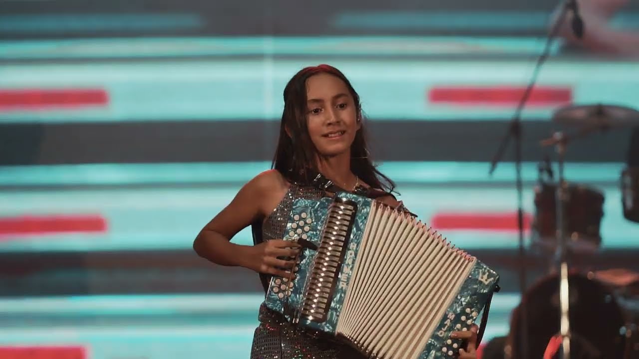 26 De Mayo - Elder Dayán Díaz y Majo Arias (En Vivo)