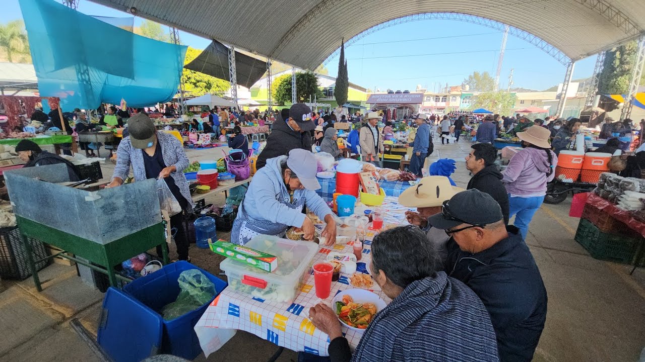 27 de febrero del  2026 último viernes del mes ...día de plaza en san juan mixtepec juxtlahuaca 