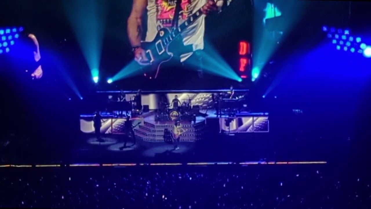 Guns N' Roses - Slash Guitar Solo / Live in Concert (Abu Dhabi, 27 May 2025)