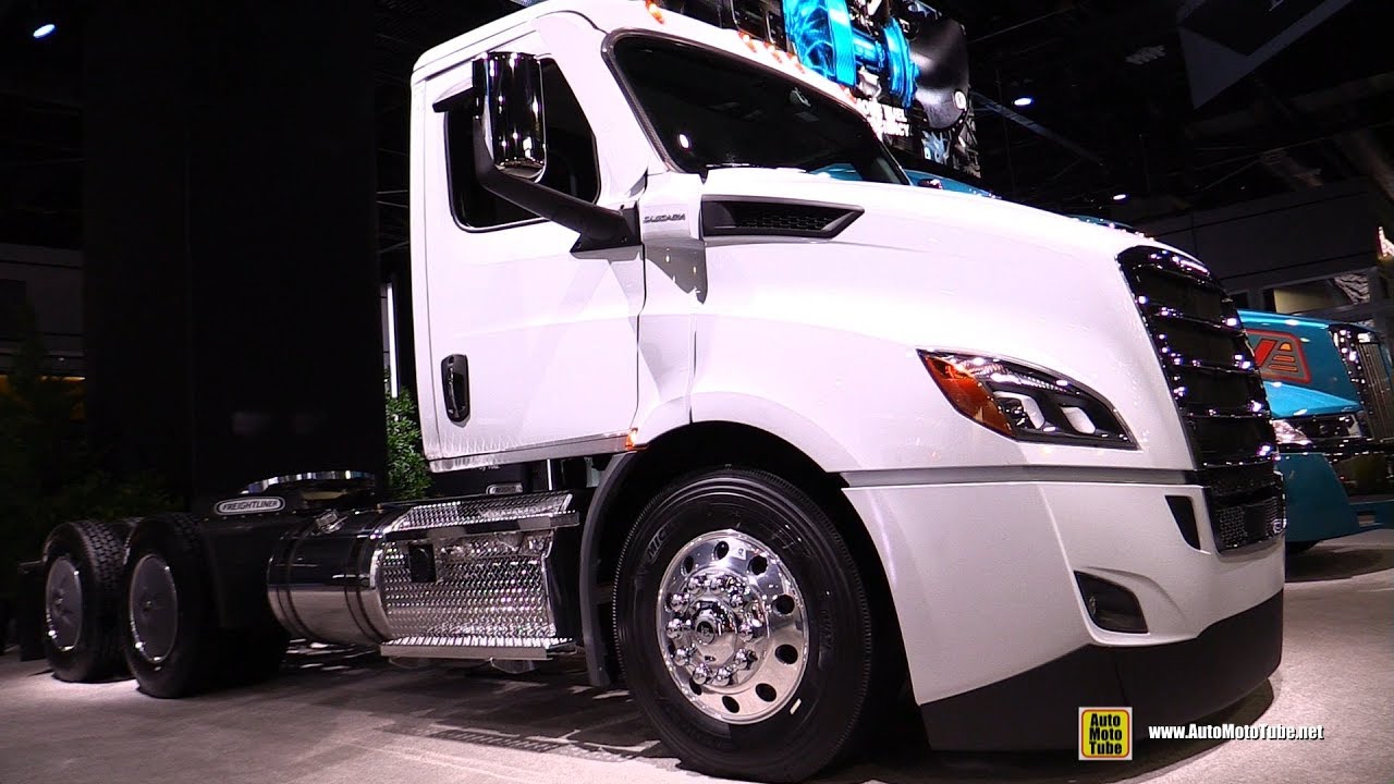 2020 Freightliner Cascadia Day Cab - Walkaround Exterior Interior Tour