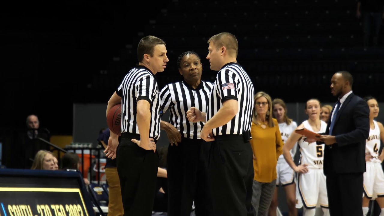 Three Technical Fouls, Head Coach Ejected in 30 Seconds (Murray State vs. Morehead State WBB)