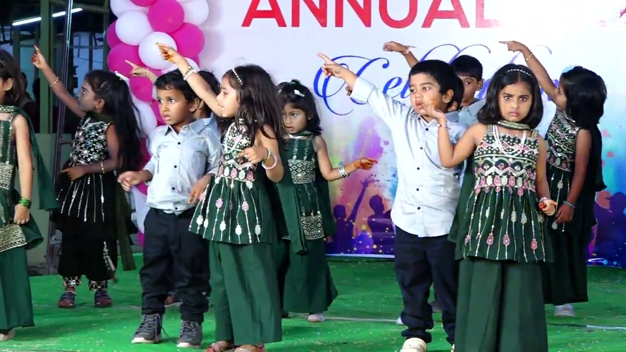 GVIIT FIESTA 2026-GVIIT SCHOOL CHILAKALURIPET-DADDY MOVIE VAANA VAANA SONG DANCE PERFORMANCE