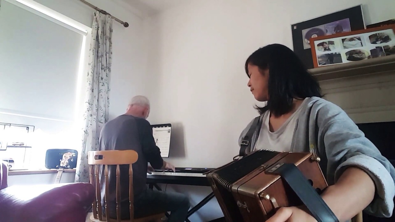 The exile's return and Dick Sand's hornpipe