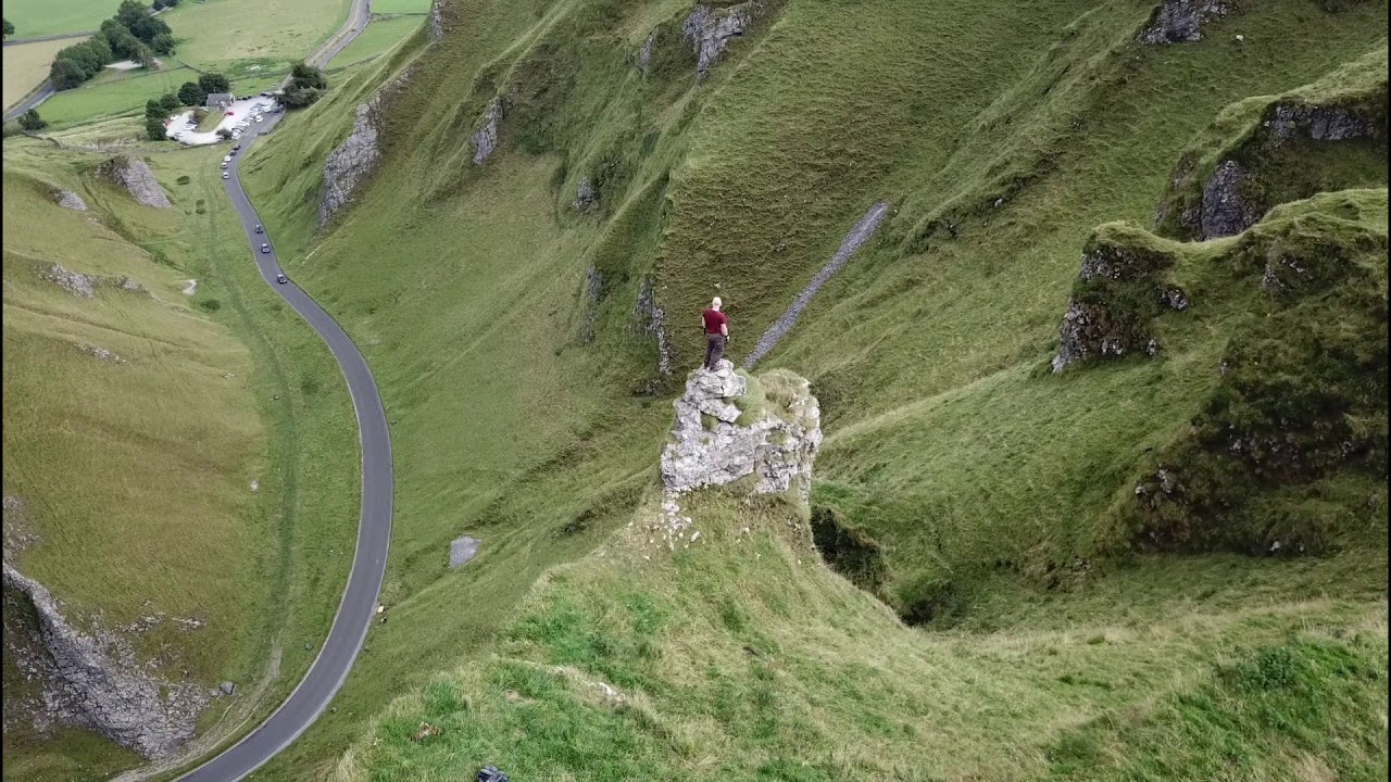 Winnats Pass, Pinnacle