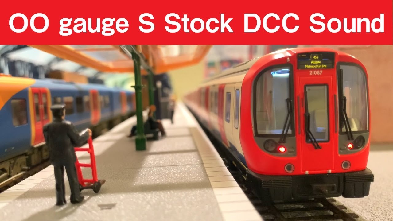 Acton Railway #017 London Underground S Stock DCC sound Running Session!  (Sound from Legomanbiffo)
