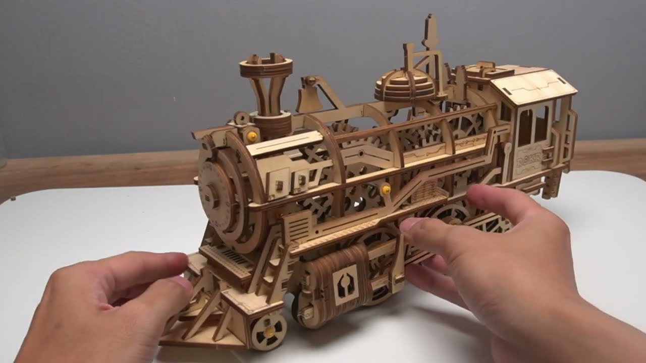 ROKR Locomotive Train Set with Mechanical 3D Wooden Puzzle | Robotime