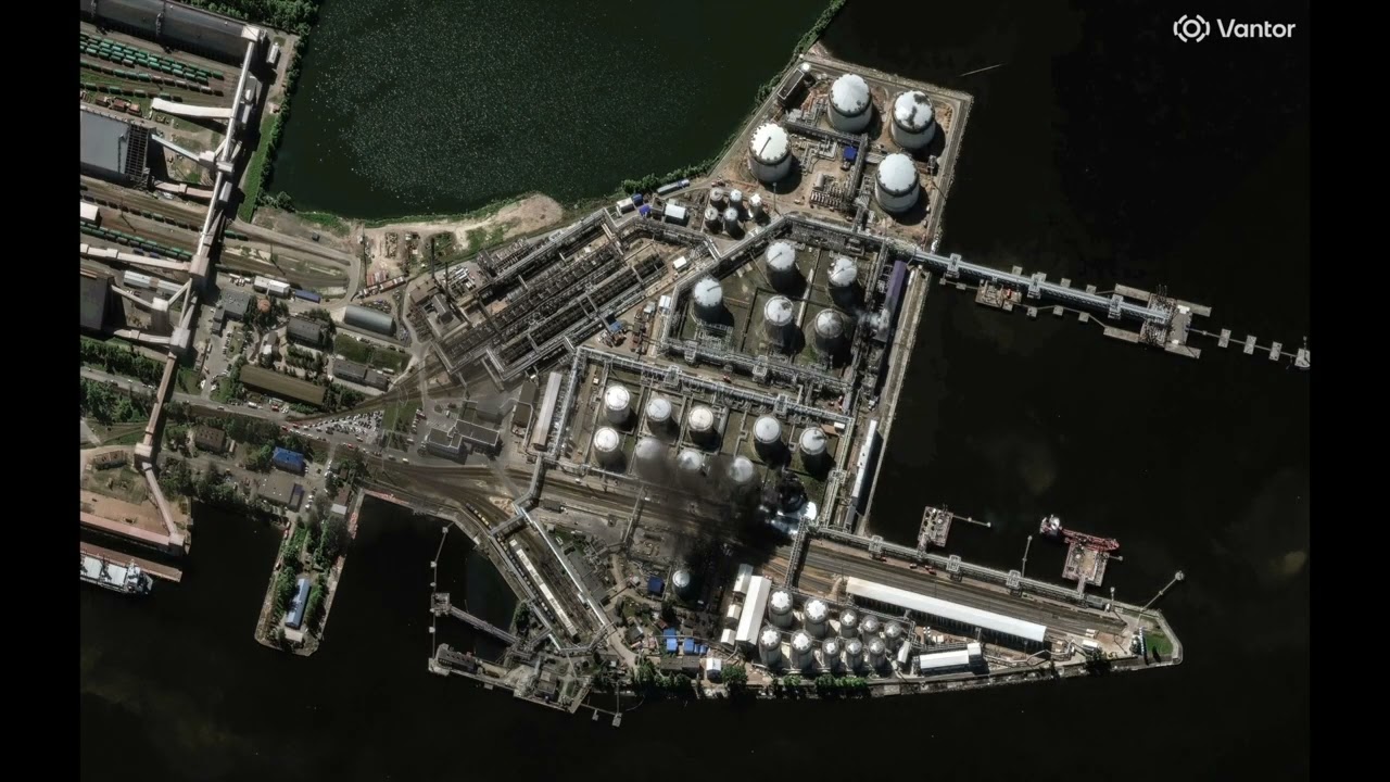 Satellite Images Show Navy Ship, Oil Depot Damaged in St Petersburg After Ukrainian Attacks