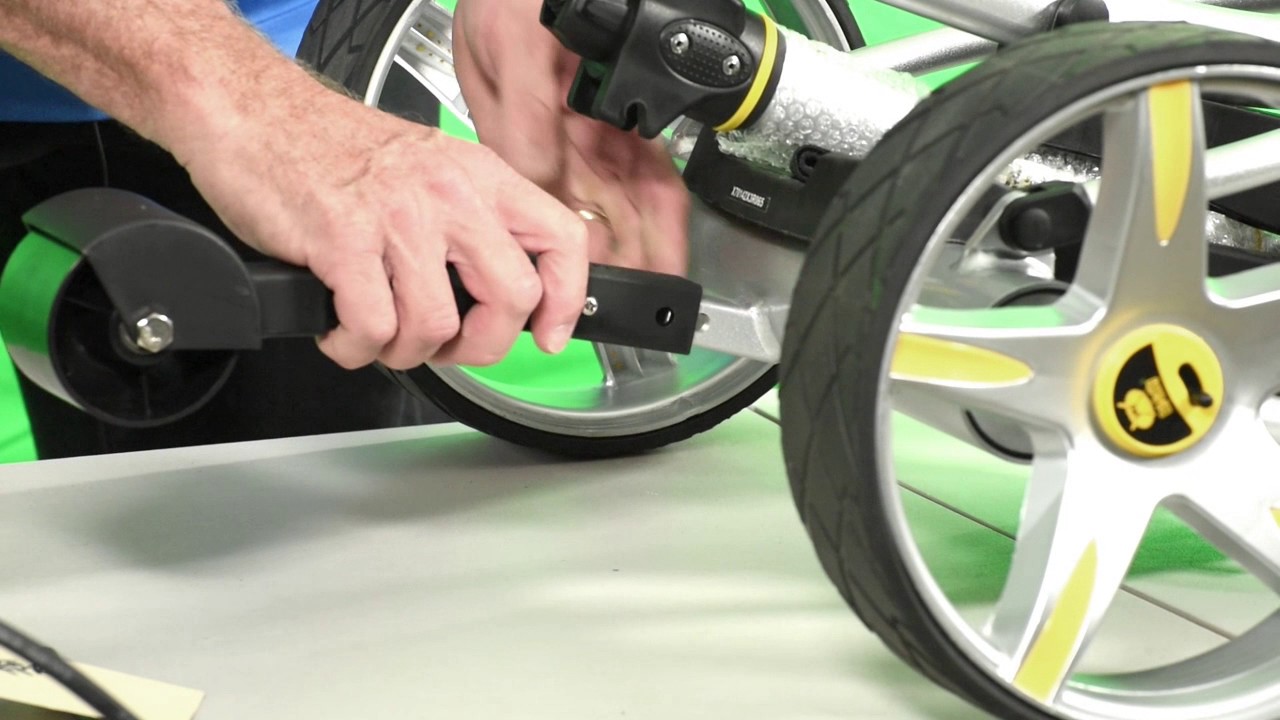 Opening & Closing Your Bat Caddy X3R