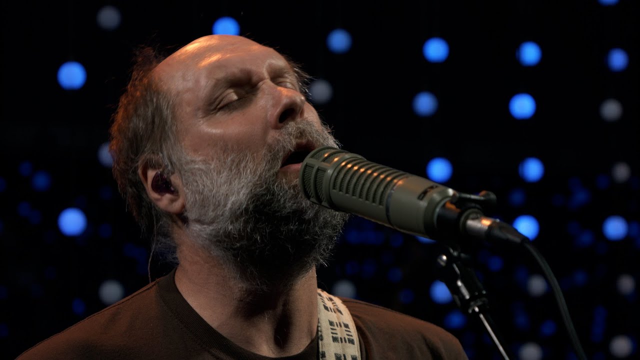 Built To Spill - Gonna Lose (Live on KEXP)